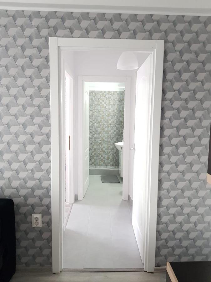 Ana Apartament Ramnicu Valcea Exterior photo